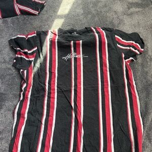 Hollister Black and Red Short Sleeve Tee